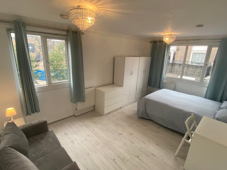 💕Comfortable Living in Vibrant East London 🛌 Available in Bow📍