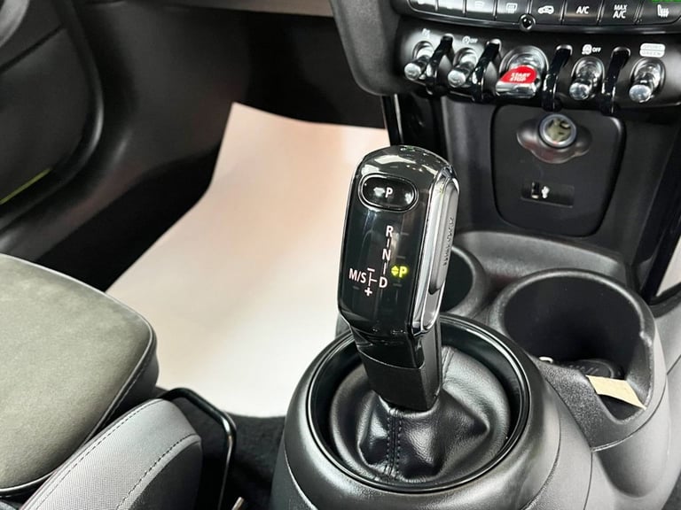 2021 MINI Convertible 1.5 Cooper Sport Convertible 2dr Petrol Steptronic Euro 6 (s/s) (136 ps) Co...