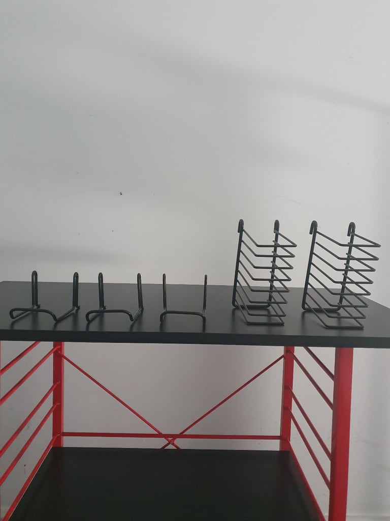 Gaming desk