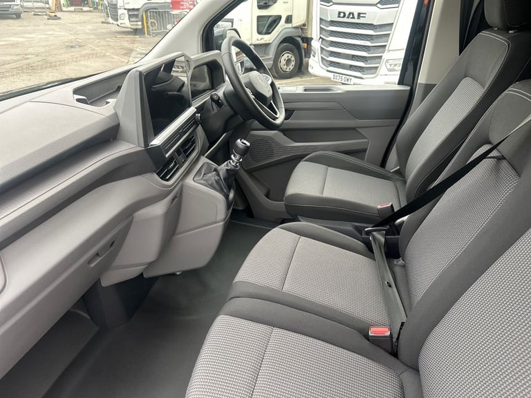  Volkswagen Transporter Panel Van 2.0 Tdi T28 Commerce Pro Panel Van 5dr Diesel