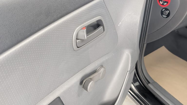 2010 Kia Rio 1.4 1 5dr HATCHBACK Petrol Manual