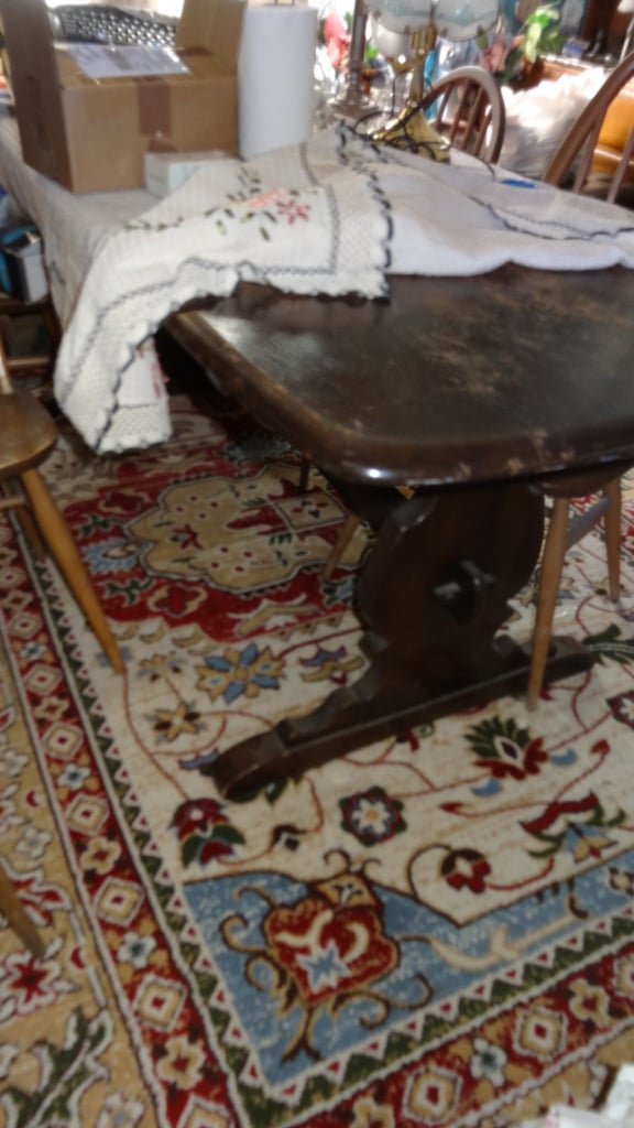 A beautiful ERCOL Vintage  solid wood dining table measure 180cms by 80cms . 