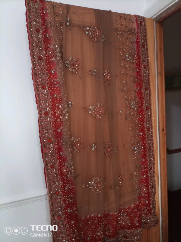 Wedding dress open to offer 