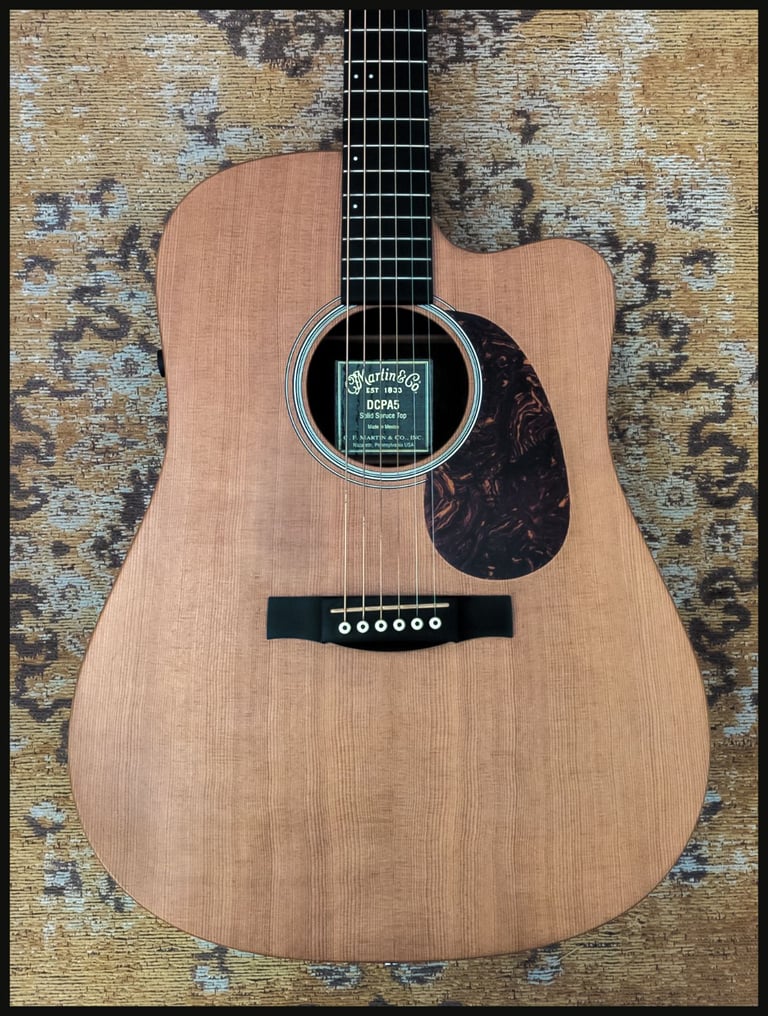 Guitar - Martin DCPA5 electro acoustic + hardcase 