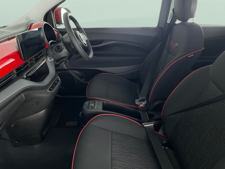 2022 Fiat 500e 42kWh RED Hatchback 3dr Electric Auto (118 ps) - CRUISE - SPEED LIMIT RECOG Hatchb...