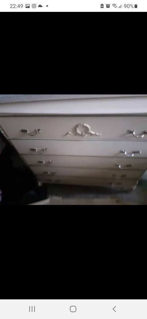 Bedroom drawers cabinets 