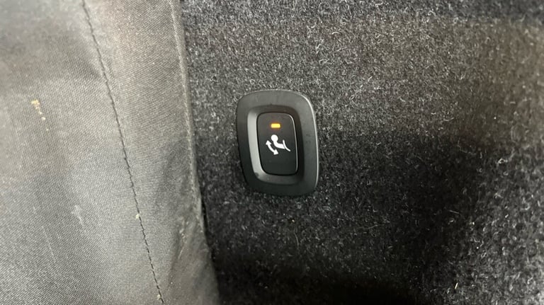 2020 Volvo XC40 Inscription Pro, B4 AWD mild hybrid Estate Petrol Automatic