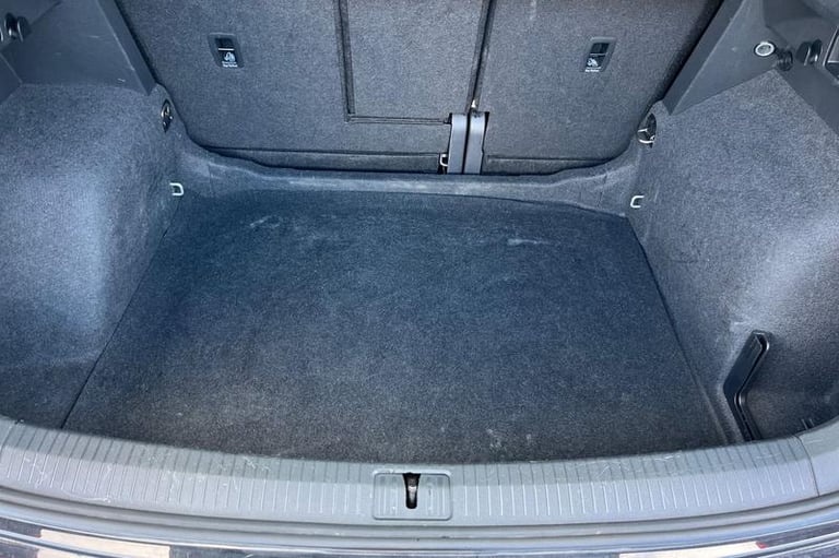 2022 Volkswagen Tiguan 2.0 TDI R-Line 5dr DSG ESTATE DIESEL Semi Automatic