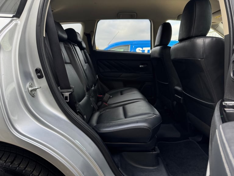 2018 Mitsubishi Outlander 2.0 HYBRID AUTOMATIC 4WD ESTATE Petrol Parallel Phev Automatic