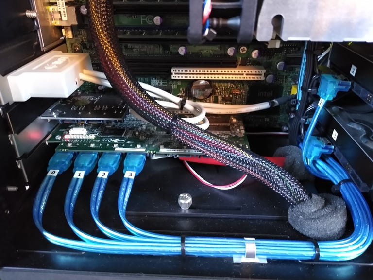 Quiet Server, Core 2 Quad, 4GB RAM, 4x HDD (3TB total)