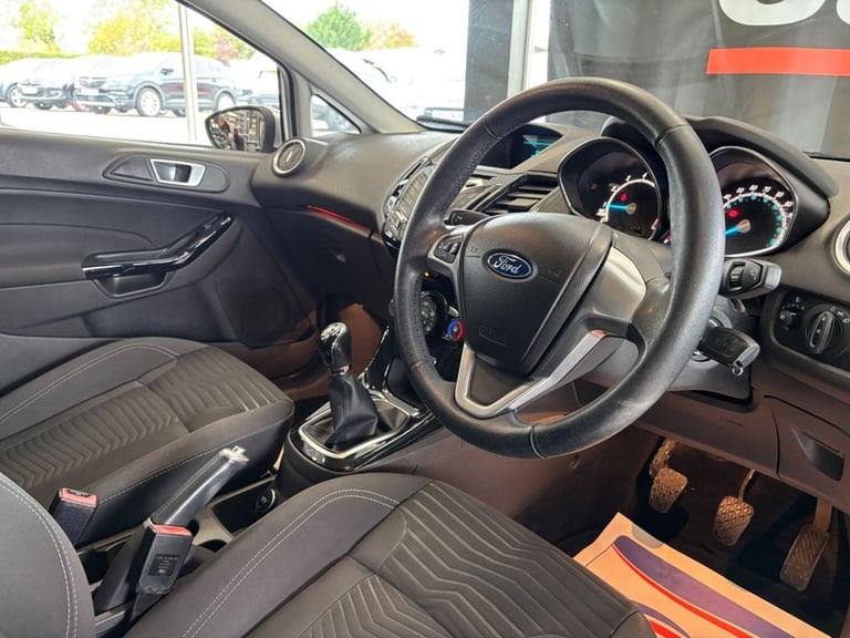 2014 Ford Fiesta 1.0T EcoBoost Zetec Hatchback 5dr Petrol Manual Euro 5 (s/s) (100 ps) Hatchback ...