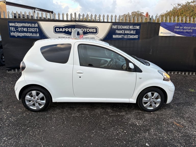 2011 Toyota AYGO 1.0 VVT-i Hatchback Petrol Manual