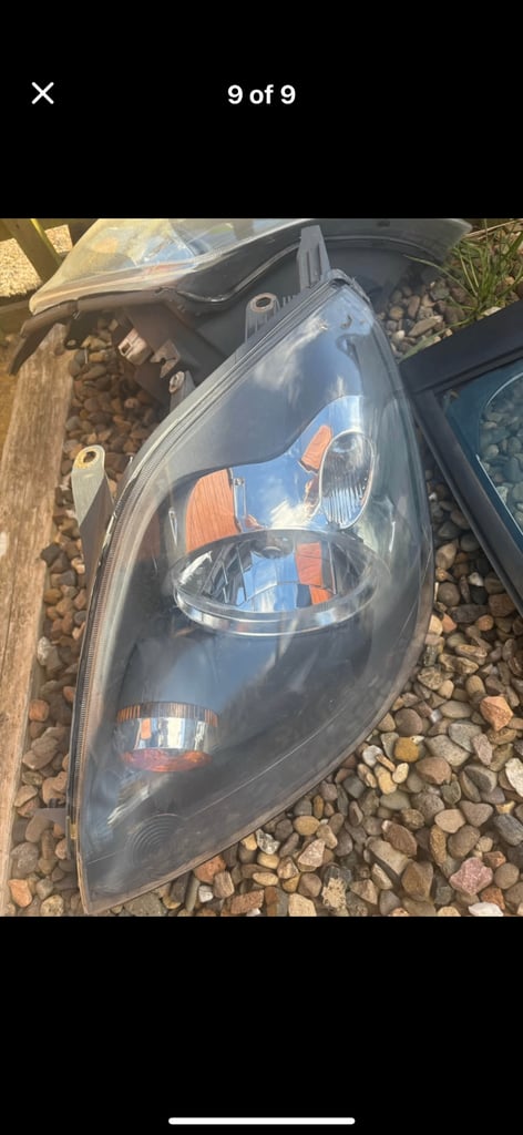 FORD FIESTA PARTS £25  