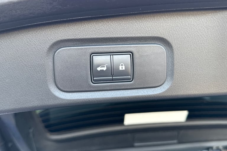 2021 Nissan Qashqai 1.3 DiG-T MH 158 Tekna 5dr Xtronic Hatchback Petrol Automatic