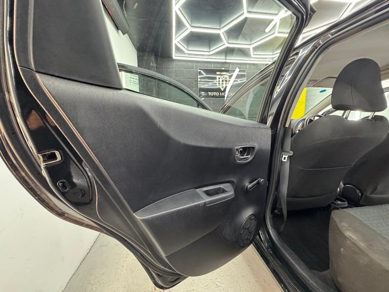 TOYOTA YARIS 1.4 D-4D TR 2012