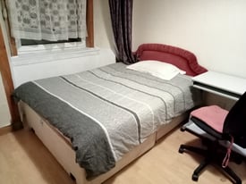 Double room Gorgie, handy for Uni and city centre 