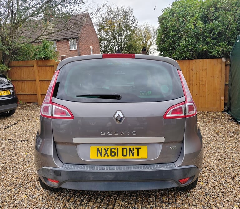 Renault Scenic 1.5DCi diesel, Long MOT, Service History, Lady owner since 2012