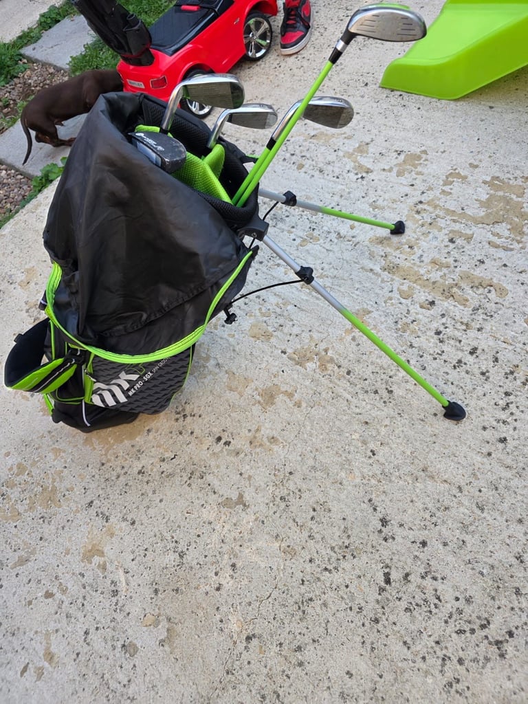 image for MKPro golf clubs 9-11 years 