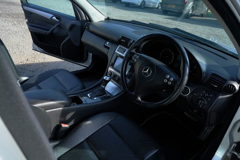 Mercedes-Benz, C CLASS, Saloon, 2004, Auto, 2685 (cc), 4 doors