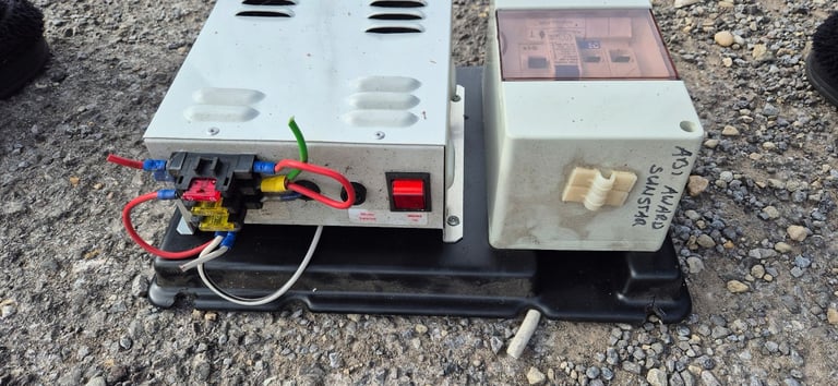 LOGIC 1 power supply and battery charger with panel control for camper, caravan, motorhome or boat.