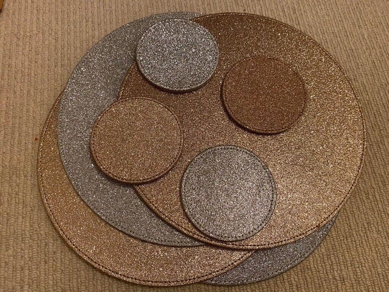 Christmas Gold & Silver Place & Drink Mats 