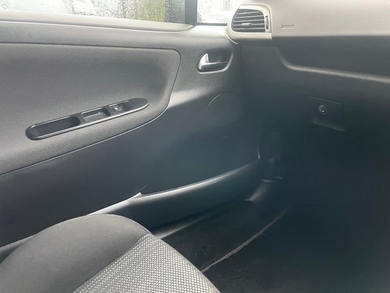 PEUGEOT 207 CC 1.6 VTI GT CONVERTIBLE 11 REG BLACK MOT MARCH 3RD 2026 SERVICE HISTORY LOW INSURANCE