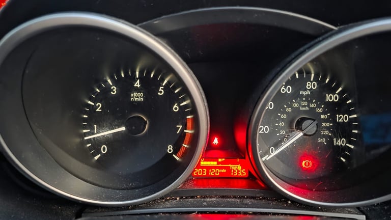 7 seater Mazda, 5, MPV, 2010, Manual, 1999 (cc), 5 doors