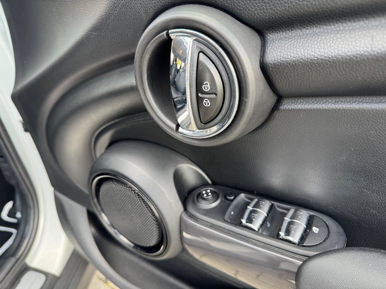 Mini, HATCHBACK, Hatchback, 2016, Manual, 1499 (cc), 5 doors