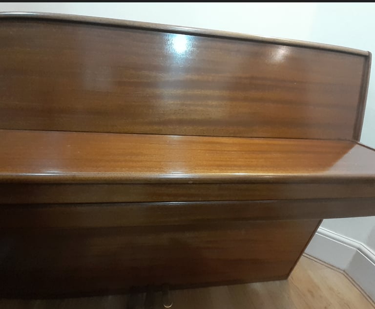 Welmar Upright Piano *optional stool + 1st tuning* third practice pedal