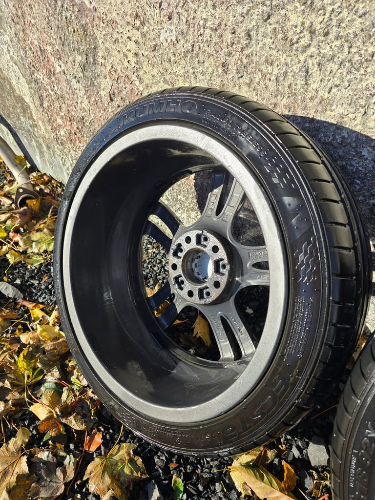 18" Staggered BMW 5x120 Alloys
