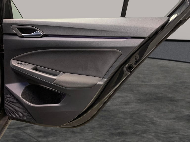 2021 Volkswagen Golf 2.0 TDI Life 5dr HATCHBACK DIESEL Manual