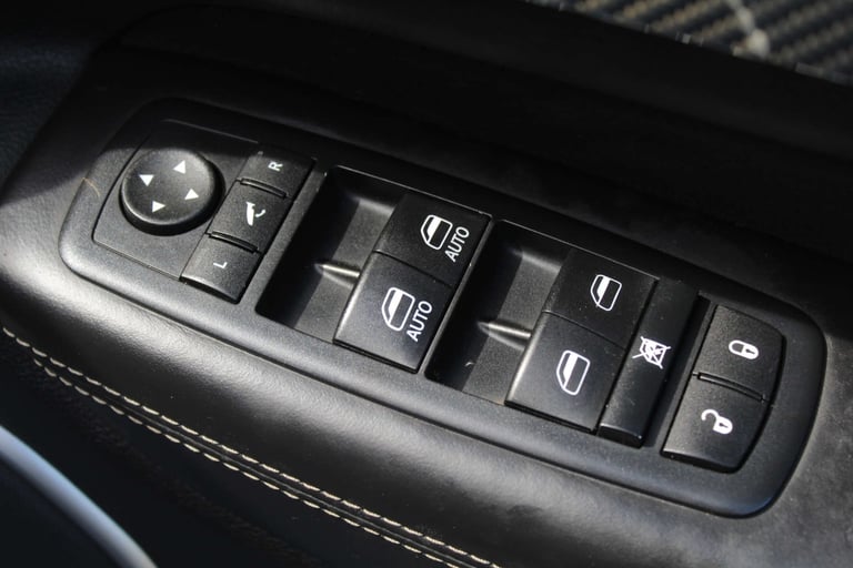 2017 Jeep Grand Cherokee 6.4 Grand Cherokee Hemi SRT8 Auto 4WD 5dr SUV Petrol Automatic