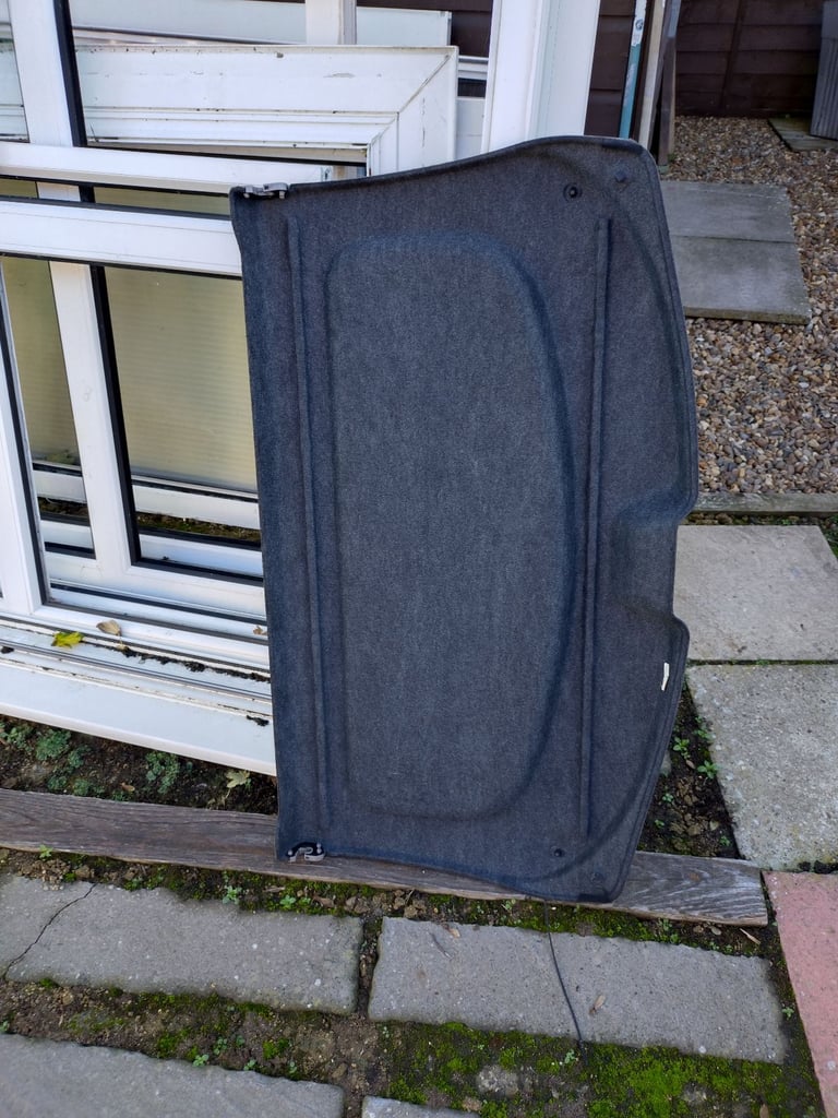 *** FOR SALE *** Toyota Corolla Calida parcel shelf. 