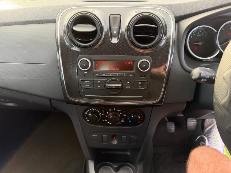 2017 Dacia Sandero 1.0 SCe Ambiance 5dr HATCHBACK Petrol Manual