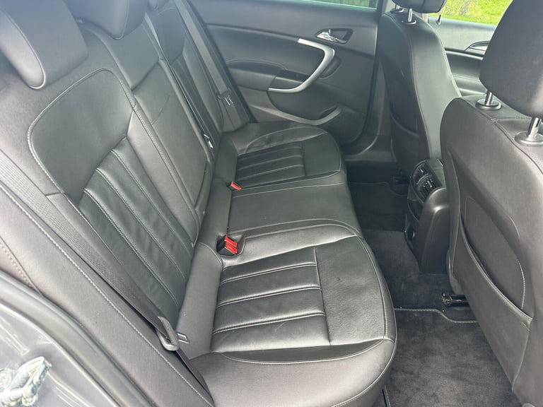 2016 Vauxhall Insignia 2.0 CDTi Elite Nav Auto Euro 6 5dr HATCHBACK Diesel Automatic