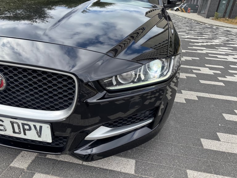 2016 JAGUAR XE R - SPORT 2.0 DIESEL 6 SPEED MANUAL SALOON 4dr BLACK 