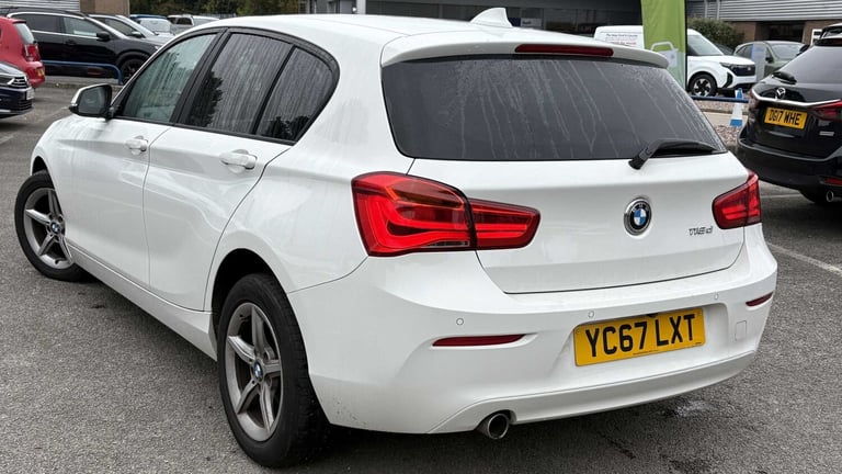 2017 BMW 1 Series 116d SE 5dr [Nav] HATCHBACK DIESEL Manual