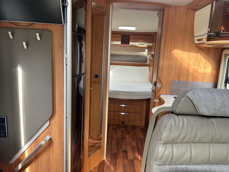 2015 Hymer B698SE