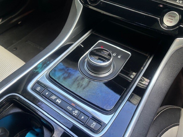 JAGUAR XE 2.0 i R-Sport Black Auto Petrol 2017