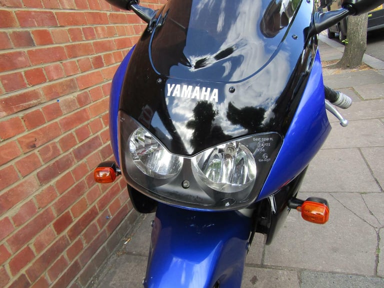 YAMAHA THUNDER ACE FZ 1000.... LOW MILEAGE ...CLASSIC RETRO...12000 MILES