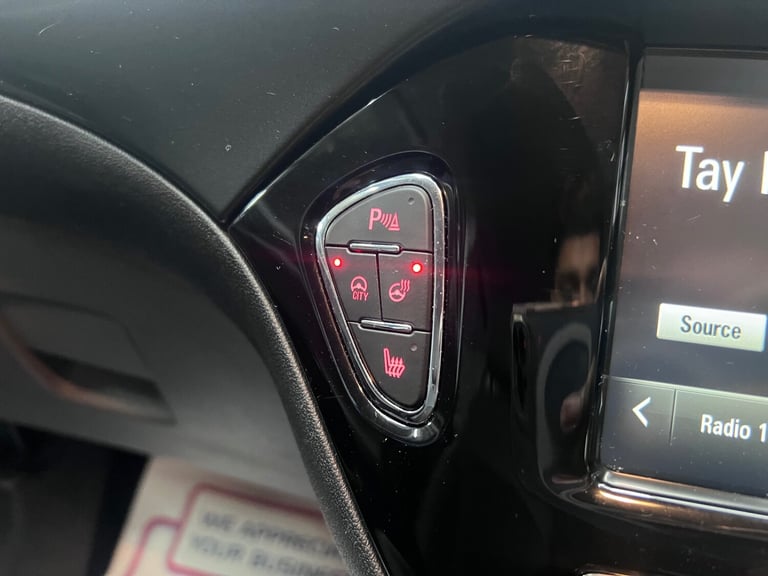 2017 Vauxhall Corsa 1.4 SE 5dr Auto HATCHBACK Petrol Automatic