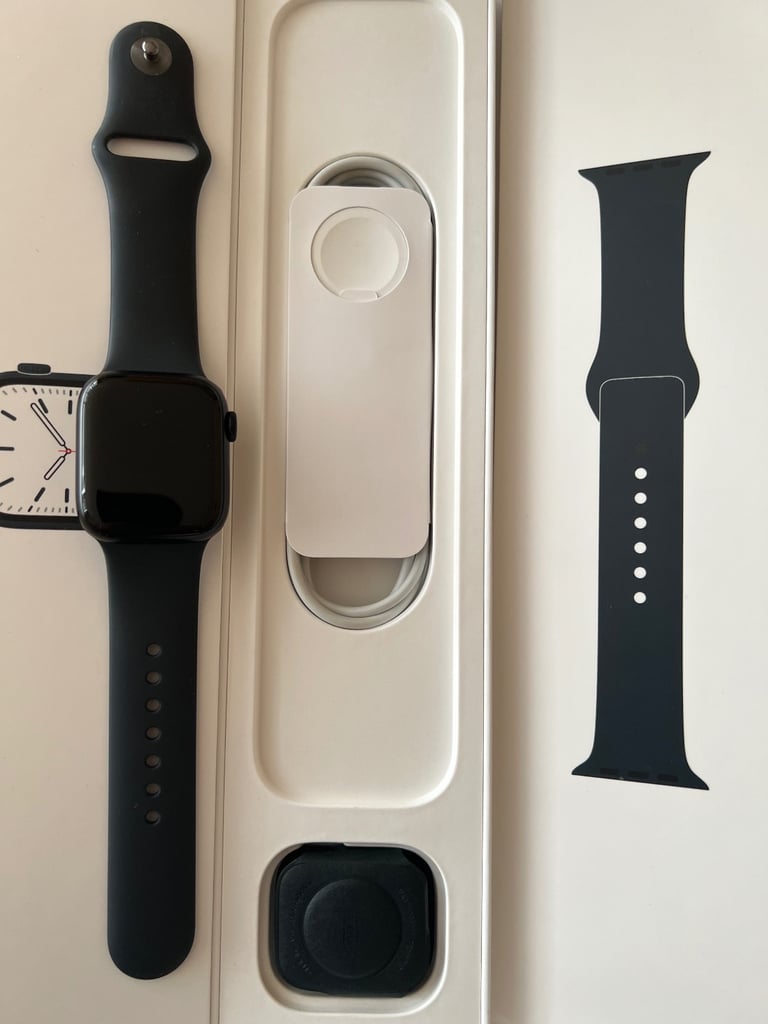 Apple Watch Series 7 41MM Excellent condition 