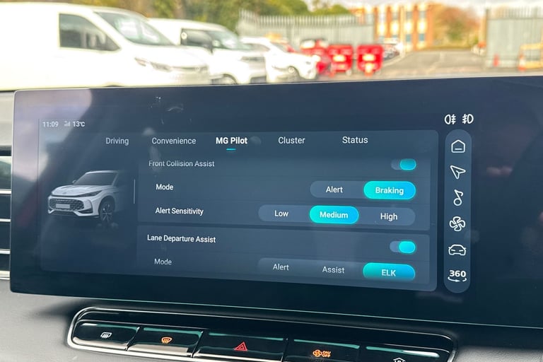 2025 MG MG HS 106290 Hatchback Petrol Manual