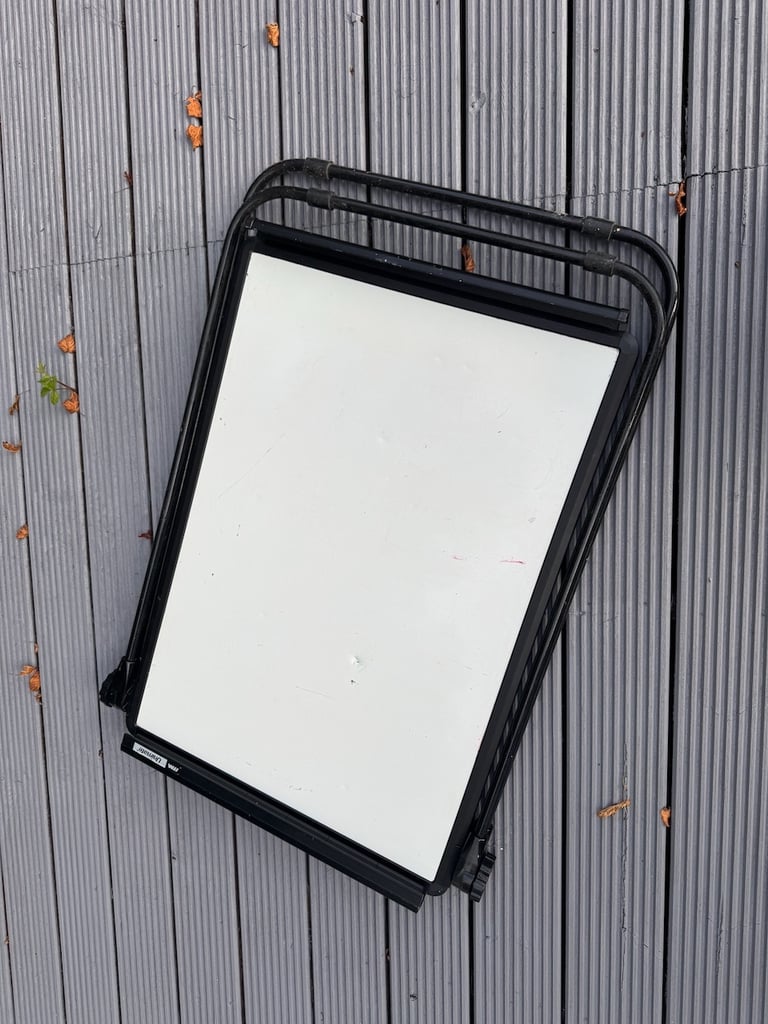 ITM Unimate A1 floor standing Flipchart and whiteboard