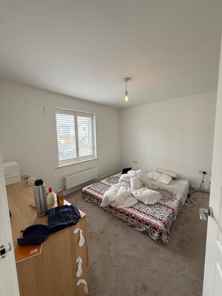 3 Bedroom House In Tower Road , Dartford , DA17 6HX