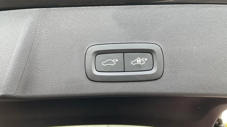 2024 Volvo XC40 Ultra B3 Mild hybrid ESTATE Petrol/Electric Hybrid Automatic