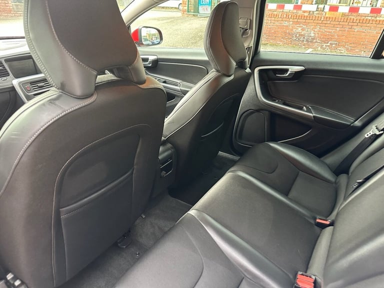 2015 Volvo V60 T3 [152] SE Nav 5dr Geartronic ESTATE PETROL Automatic