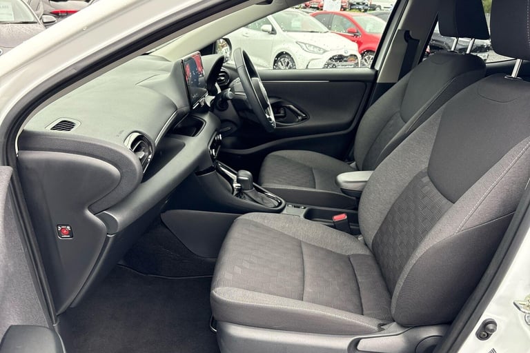 2024 Toyota Yaris 1.5 Hybrid Design 5dr CVT Hatchback Hybrid Automatic
