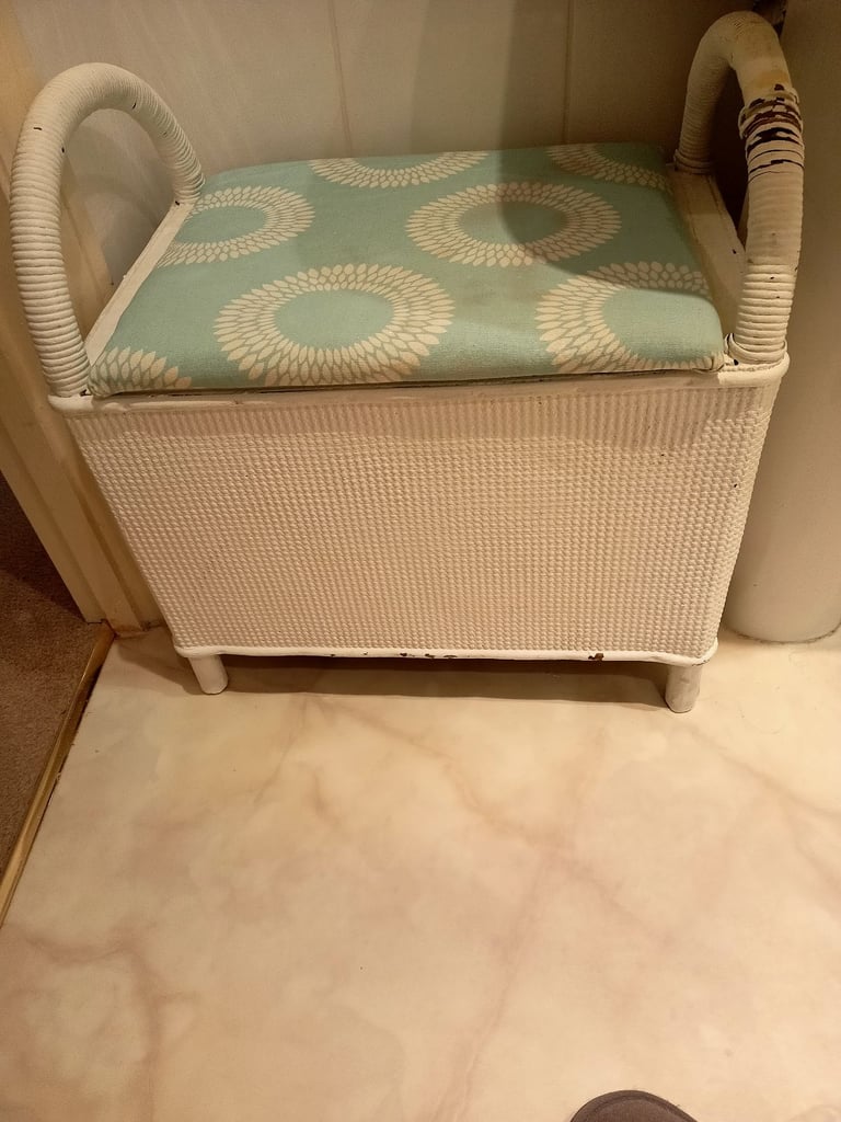 Storage stools/seat