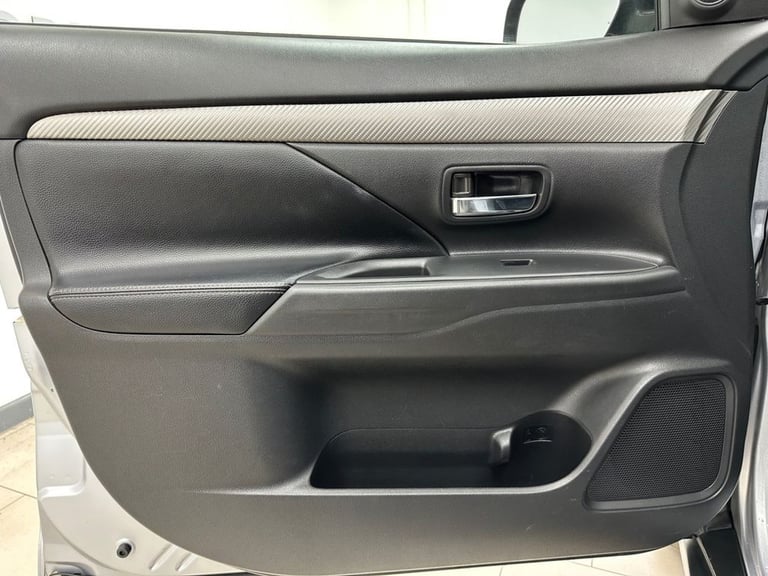 2013 Mitsubishi Outlander 2.2 DI-D GX4 5dr ESTATE DIESEL Manual
